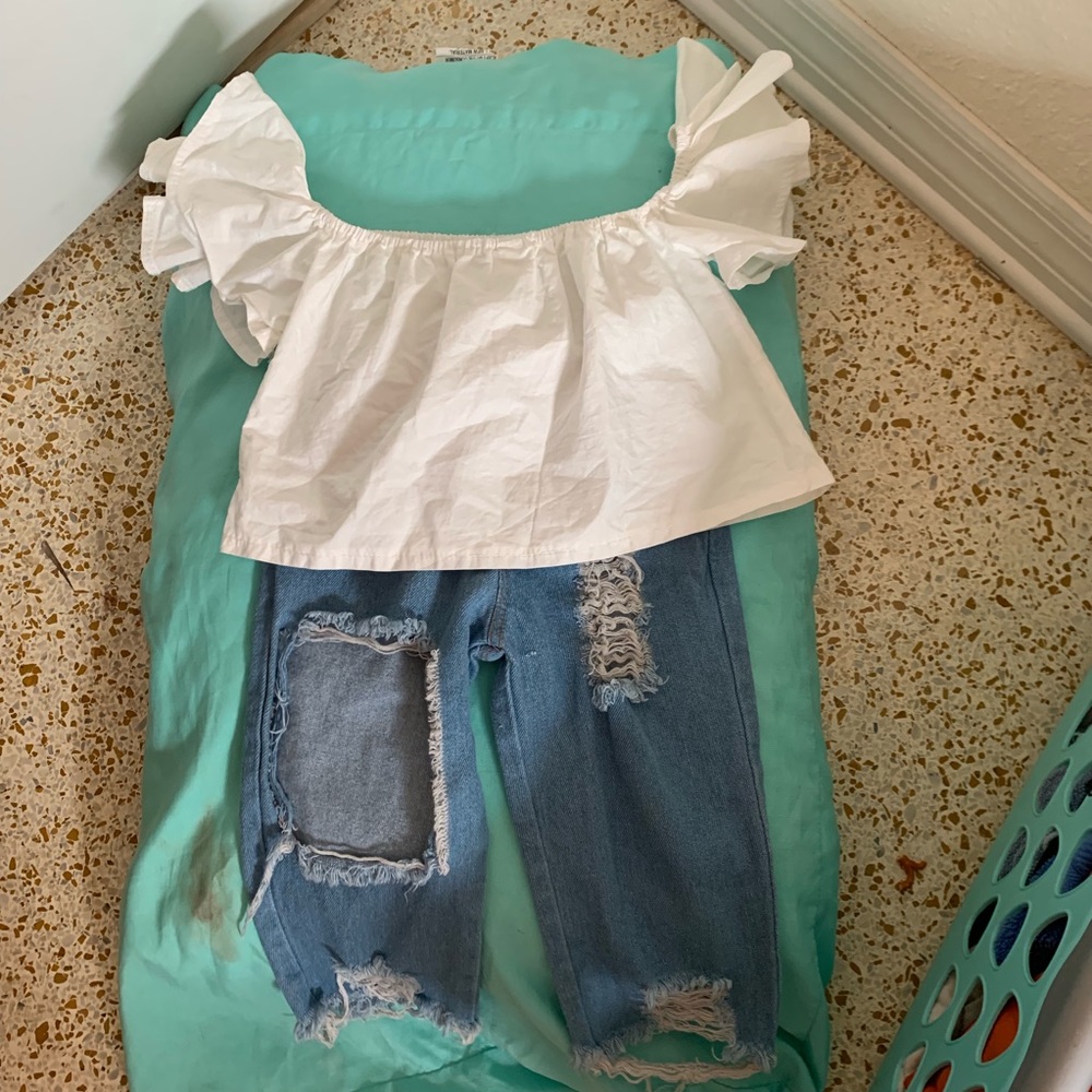 2T Pants and White Crop outfit!